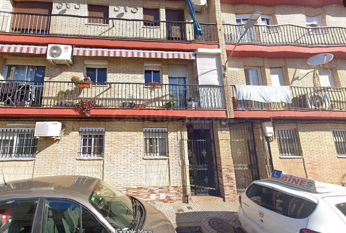 SE VENDE inmueble ALQUILADO en Camas - foto 3