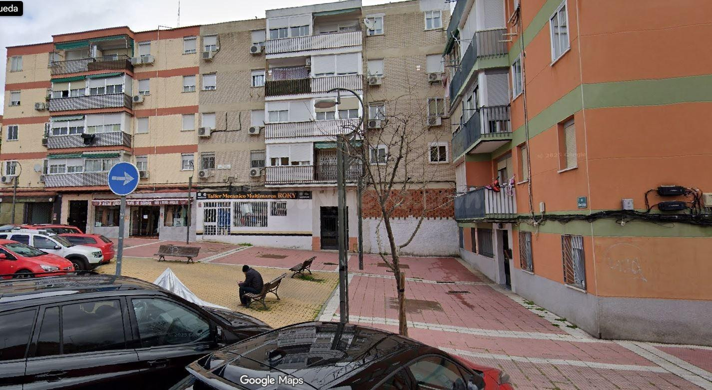 SE VENDE inmueble ALQUILADO en Parla