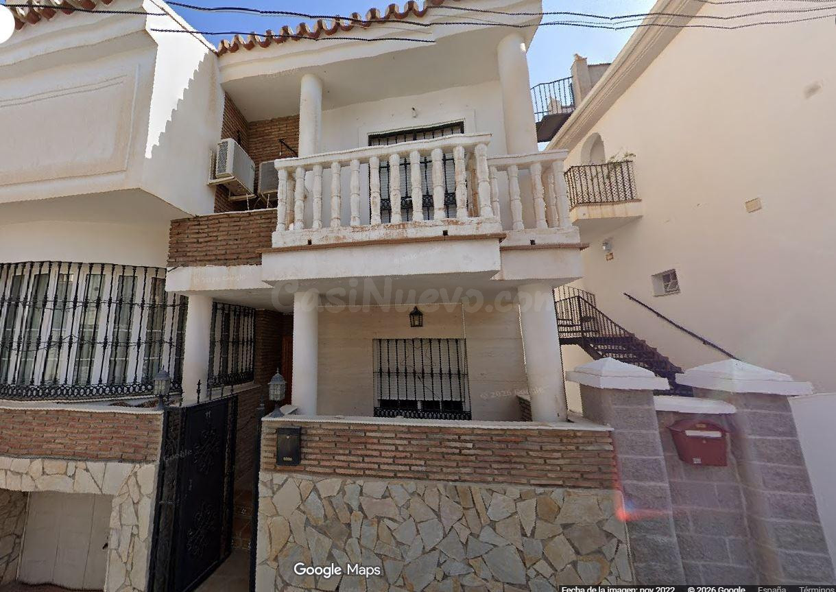 SE VENDE inmueble ALQUILADO en Málaga - foto 2