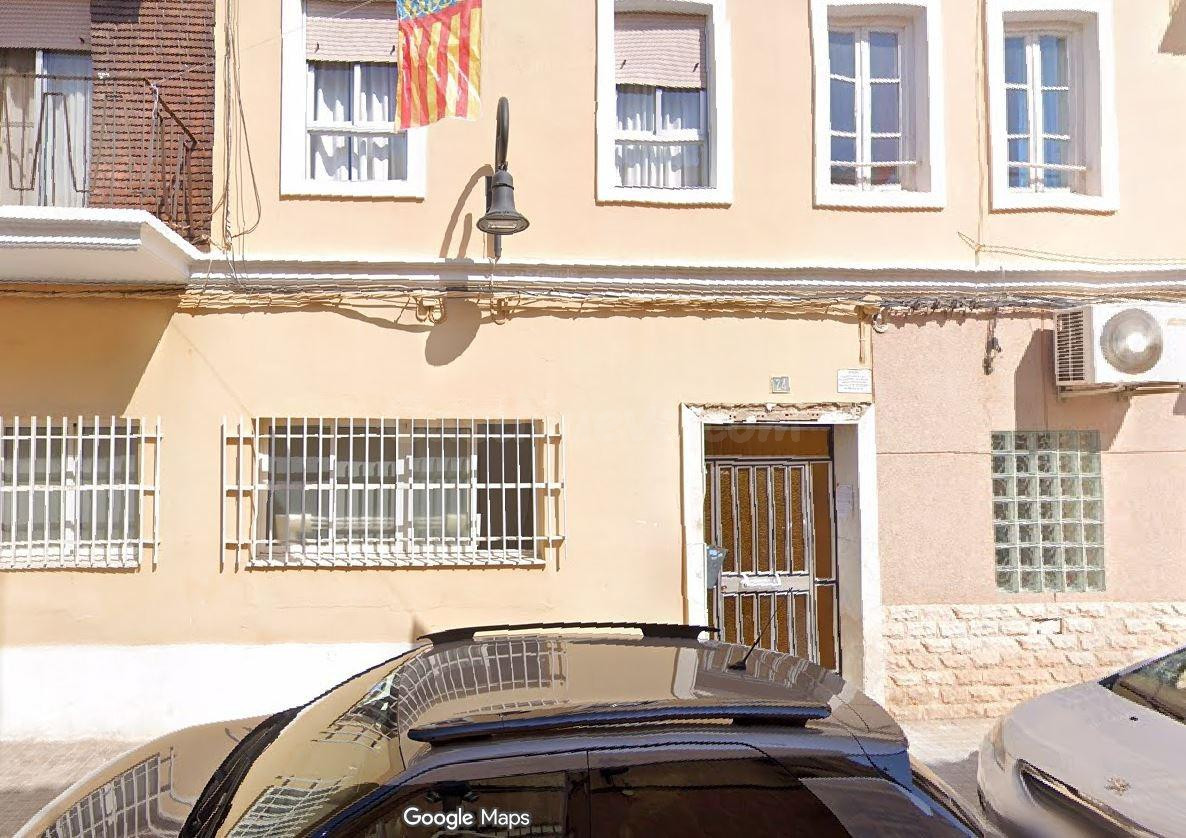 SE VENDE inmueble ALQUILADO en Aldaia