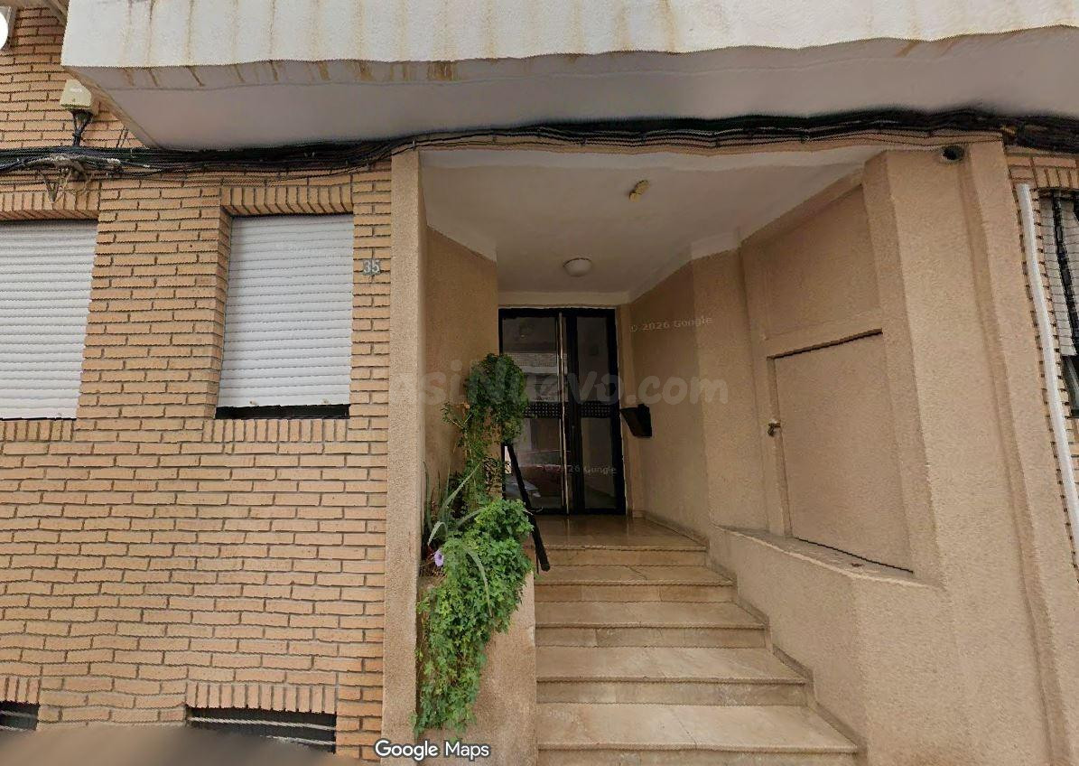 SE VENDE inmueble + garaje  ALQUILADO en Murcia