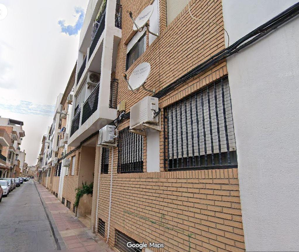 SE VENDE inmueble + garaje ALQUILADO en Murcia - foto 3