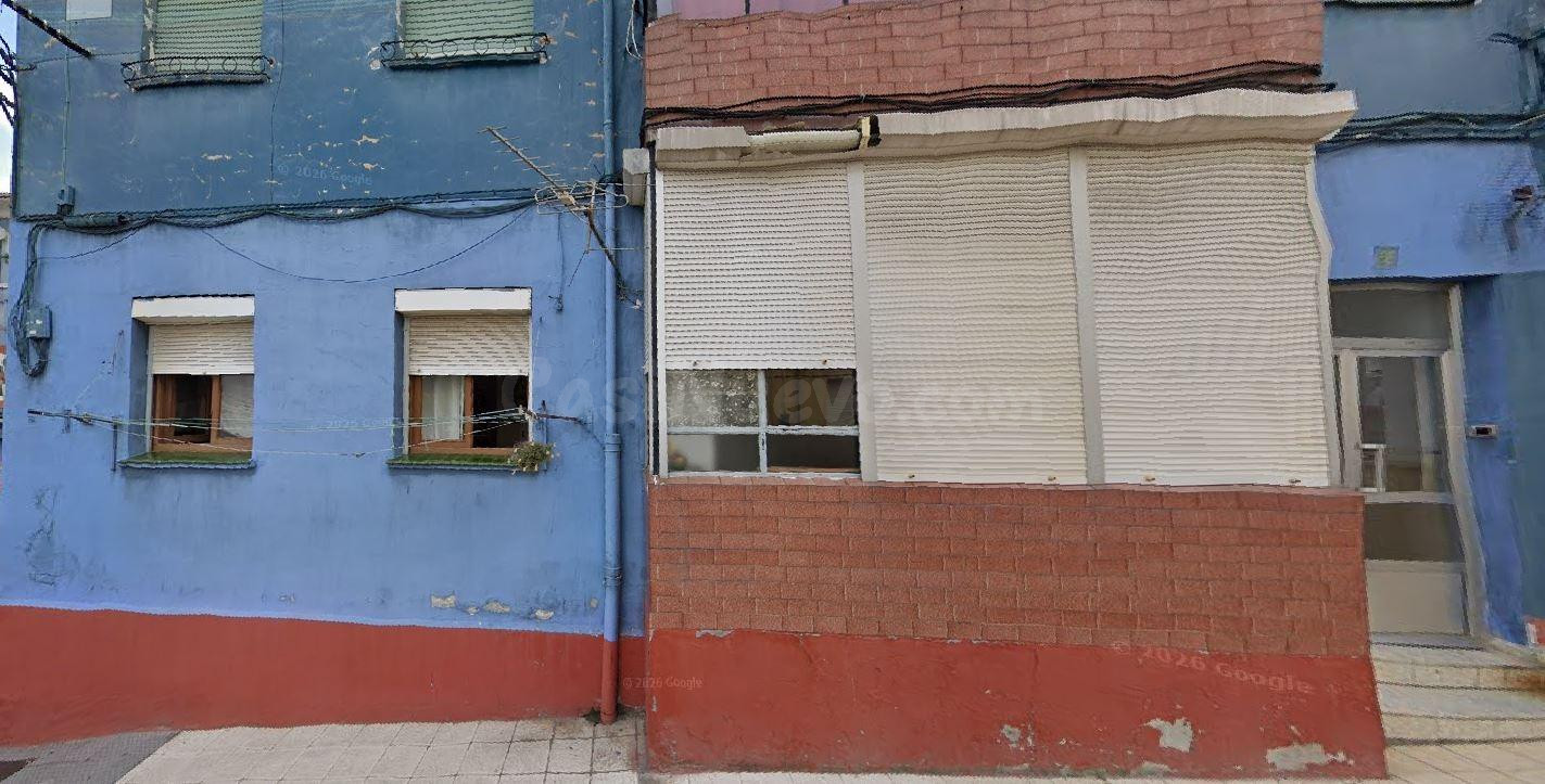 SE VENDE inmueble ALQUILADO en Torrelavega