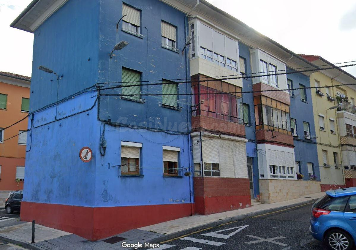 SE VENDE inmueble ALQUILADO en Torrelavega - foto 2