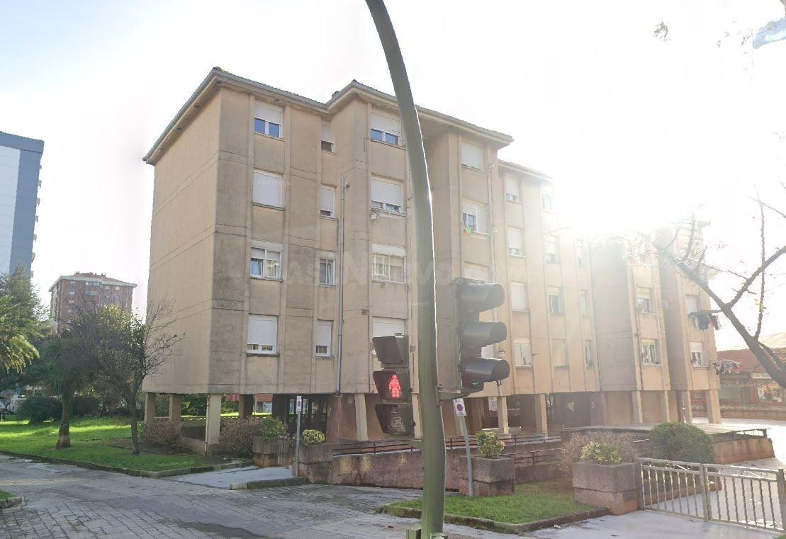 SE VENDE inmueble ALQUILADO en Santander