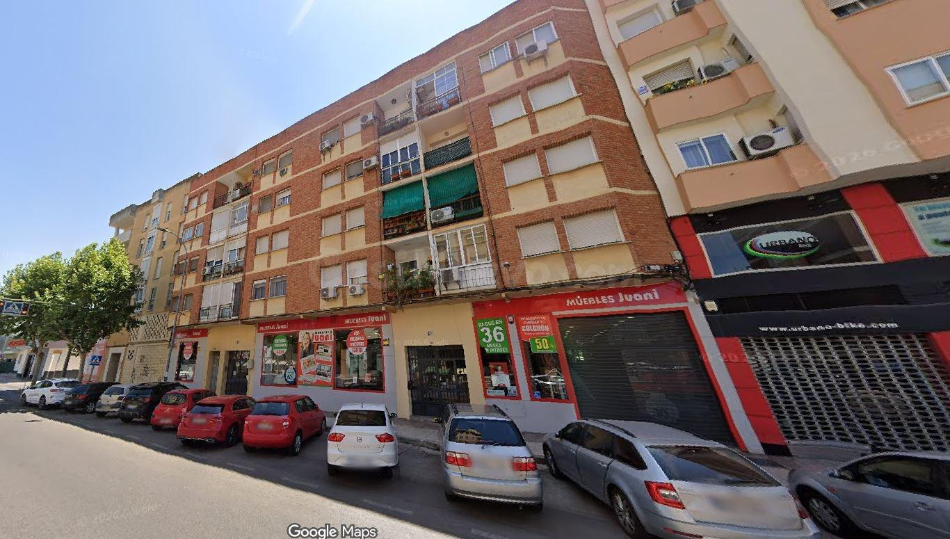 SE VENDE inmueble ALQUILADO en Badajoz - foto 3