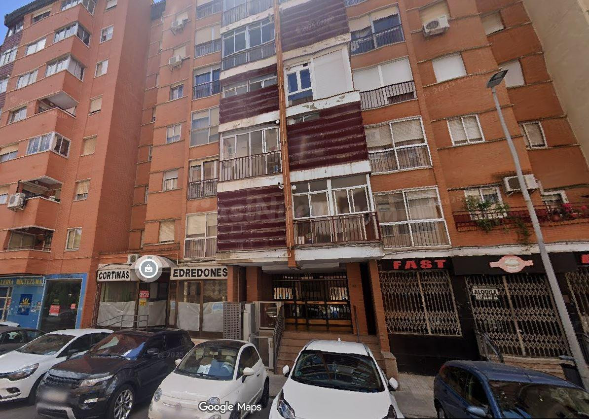 SE VENDE inmueble ALQUILADO en Cáceres