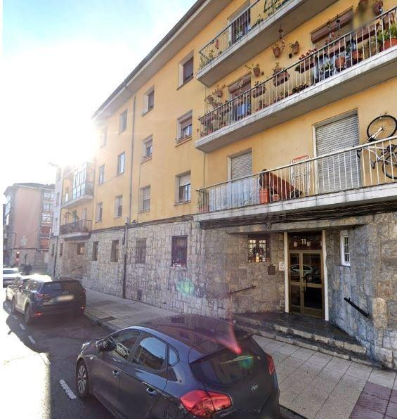 SE VENDE inmueble ALQUILADO en Oviedo - foto 2