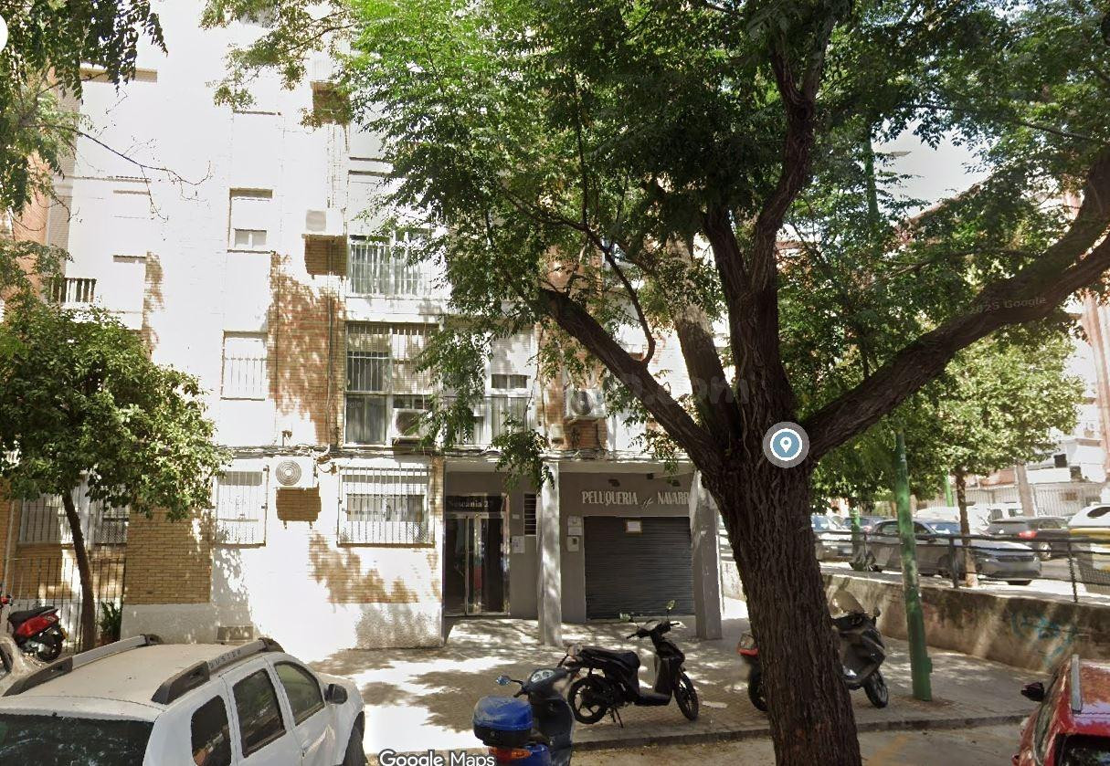 SE VENDE inmueble ALQUILADO en Sevilla - foto 2