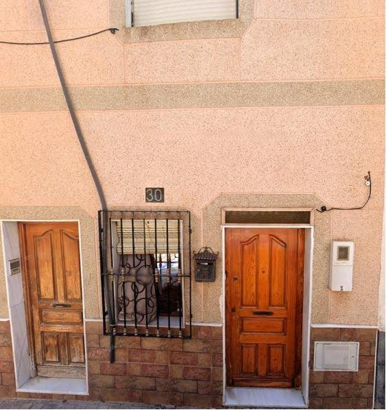 SE VENDE inmueble ALQUILADO en Almería