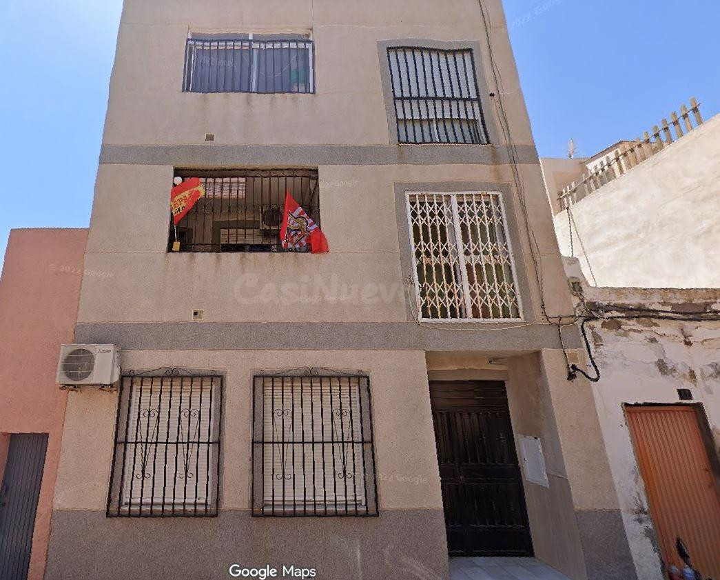 Oportunidad inversión inmobiliaria Almería: local alquilado  - foto 2