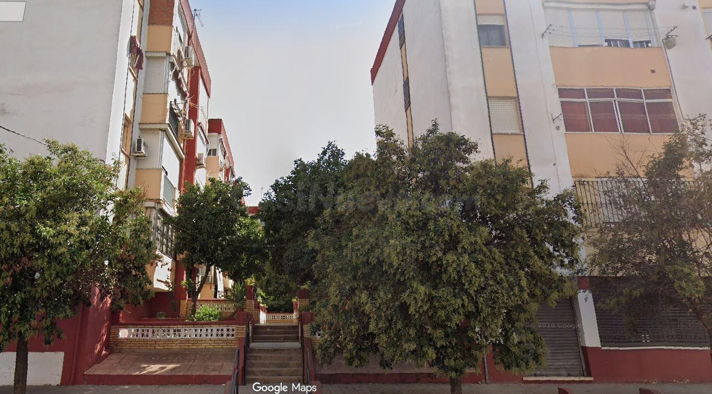 SE VENDE inmueble ALQUILADO en Huelva