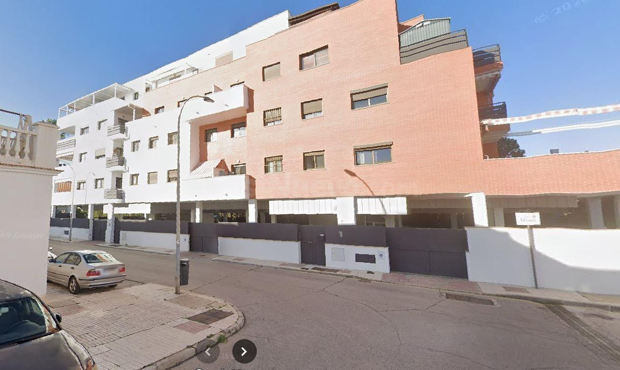 SE VENDE inmueble ALQUILADO en Rincón de la Victoria - foto 2