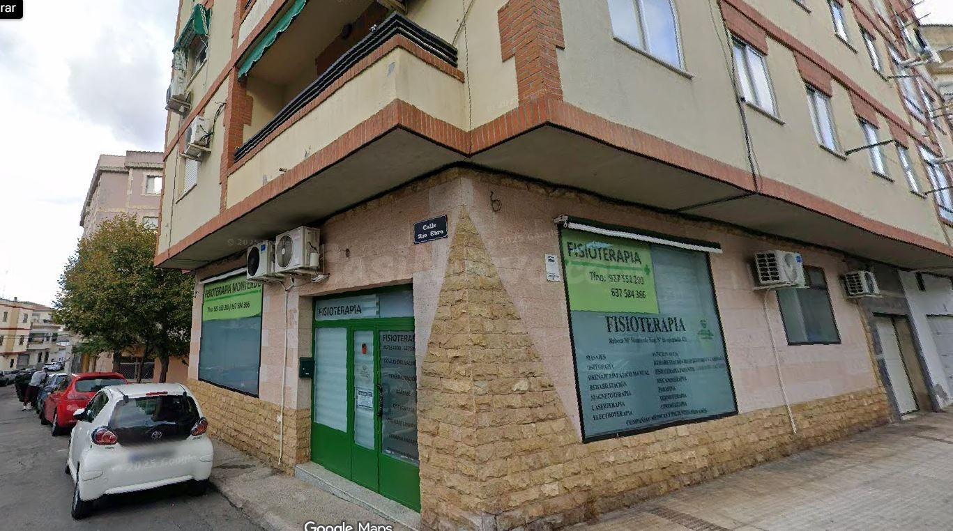 SE VENDE inmueble ALQUILADO en Navalmoral de la Mata