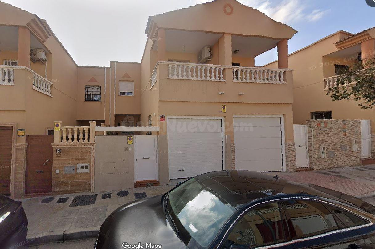 SE VENDE inmueble ALQUILADO en Huércal de Almería - foto 2