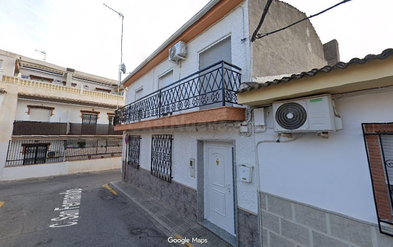 SE VENDE inmueble ALQUILADO en Gabias (Las)