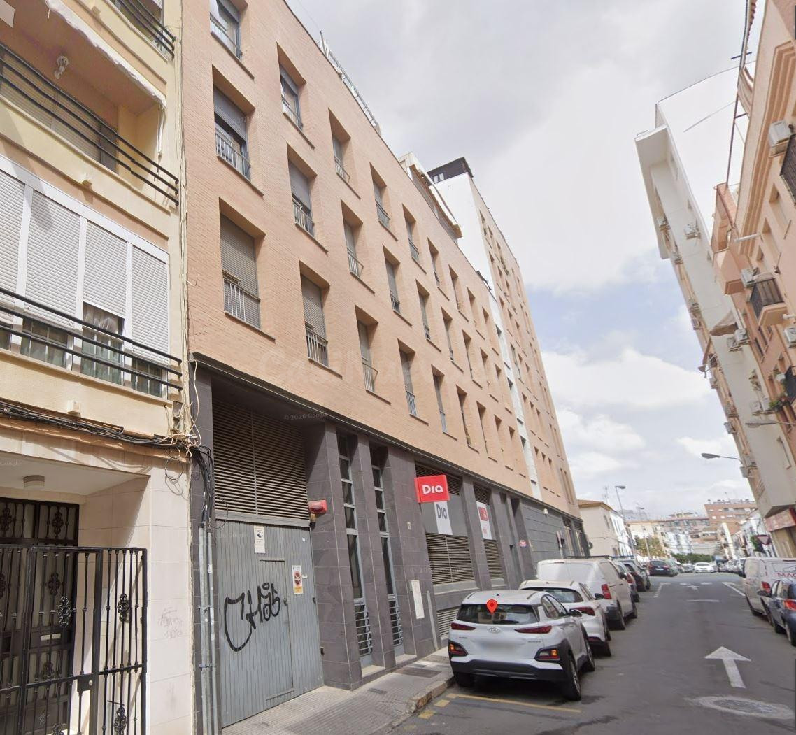 SE VENDE inmueble ALQUILADO en Huelva - foto 4