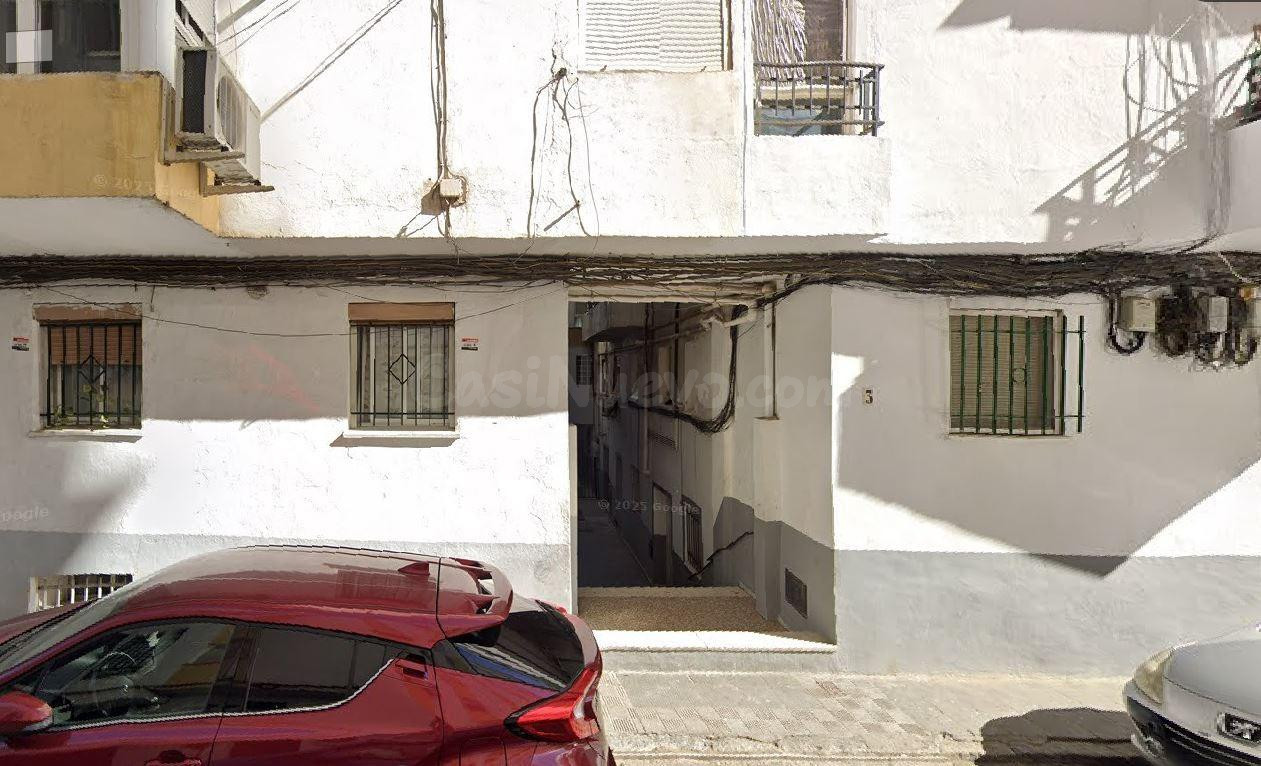 SE VENDE inmueble ALQUILADO en San Juan de Aznalfarache
