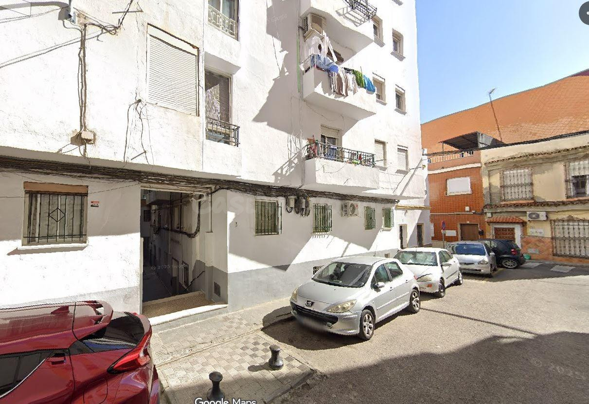 SE VENDE inmueble ALQUILADO en San Juan de Aznalfarache - foto 2