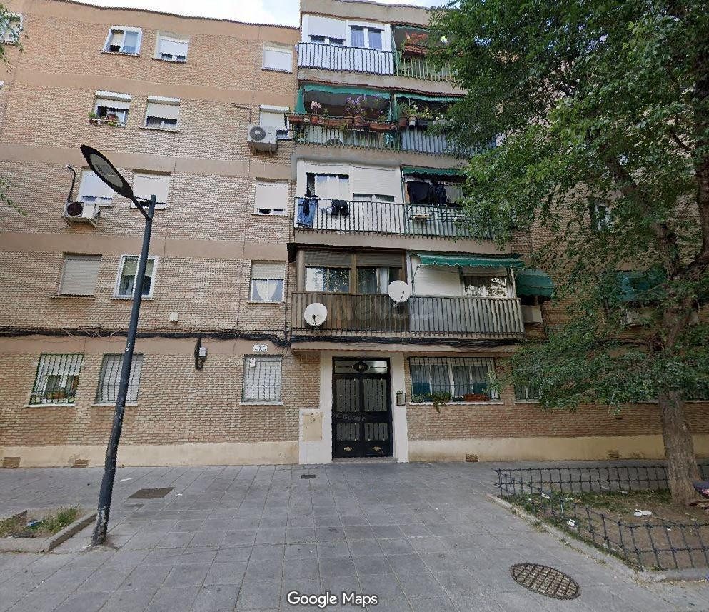 SE VENDE inmueble ALQUILADO en Parla - foto 2