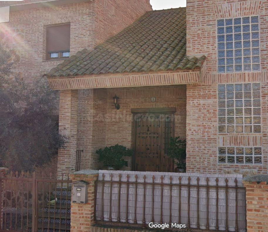 SE VENDE inmueble ALQUILADO en Cobisa
