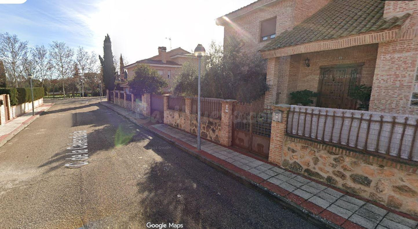 SE VENDE inmueble ALQUILADO en Cobisa - foto 3