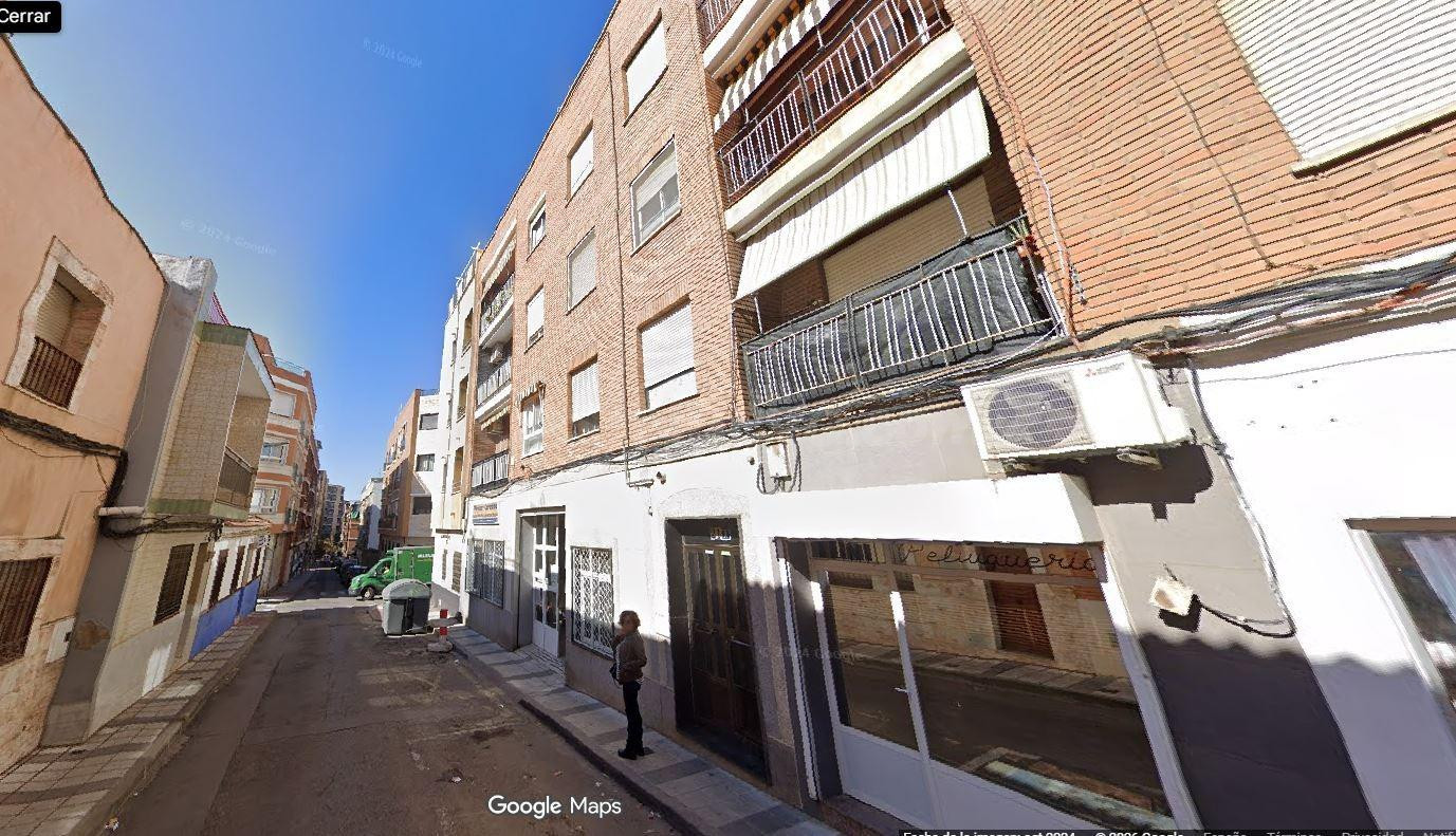 SE VENDE inmueble ALQUILADO en Puertollano - foto 3