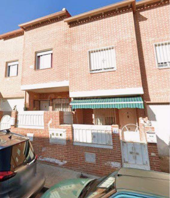 SE VENDE inmueble ALQUILADO en Chozas de Canales