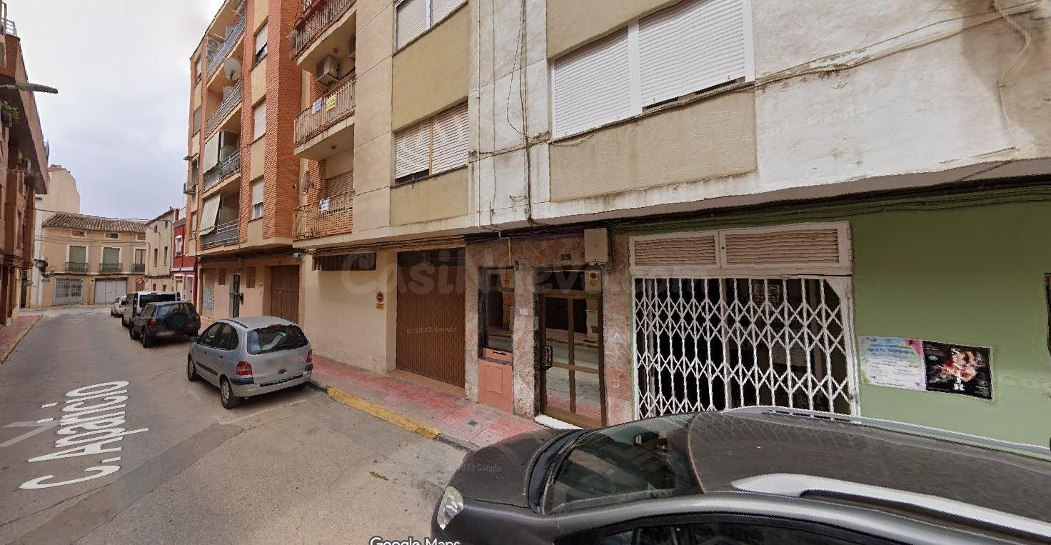 SE VENDE inmueble ALQUILADO en Almansa - foto 3