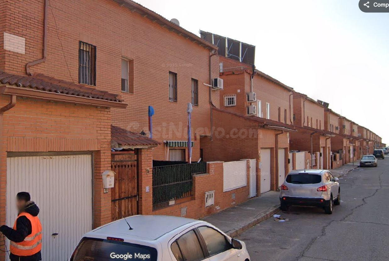 SE VENDE inmueble ALQUILADO en Chozas de Canales - foto 3