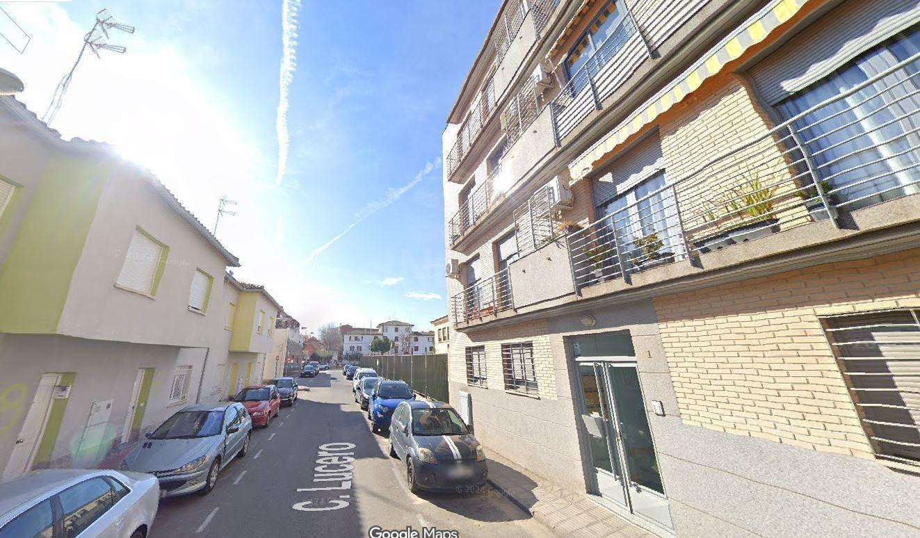 SE VENDE inmueble ALQUILADO en Torrijos - foto 3