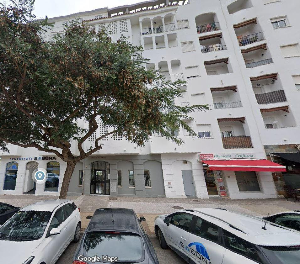 SE VENDE inmueble ALQUILADO en Algeciras - foto 3