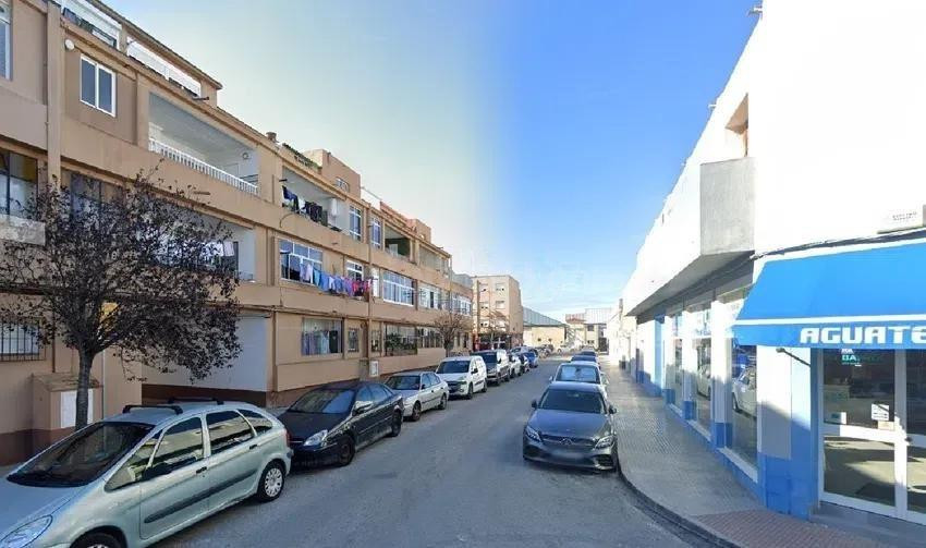 SE VENDE piso OKUPADO en barrio Torno El Nº 13 Chiclana de l - foto 4