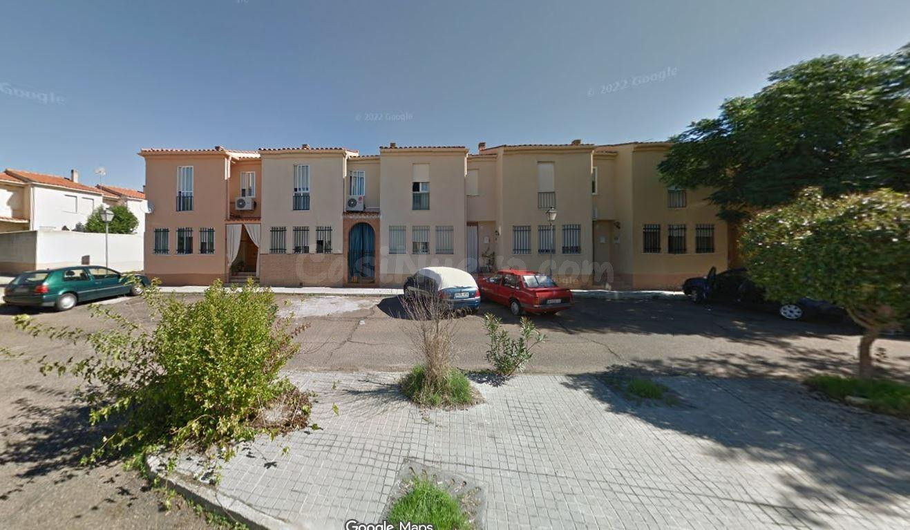 SE VENDE inmueble ALQUILADO en Trujillo