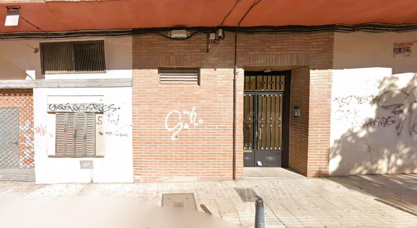SE VENDE inmueble ALQUILADO en Navalmoral de la Mata - foto 2