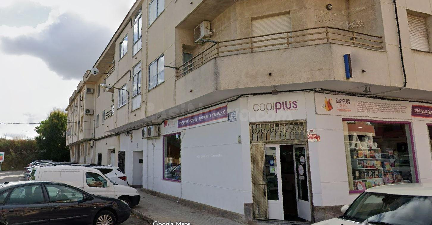 SE VENDE inmueble ALQUILADO en Coria