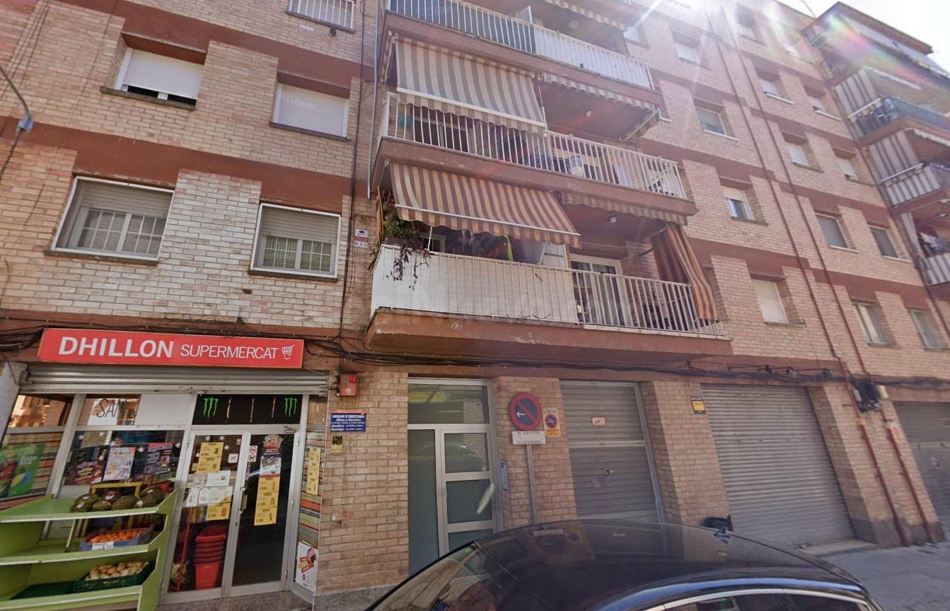 SE VENDE inmueble ALQUILADO en Santa Margarida de Montbui, Barcelona.