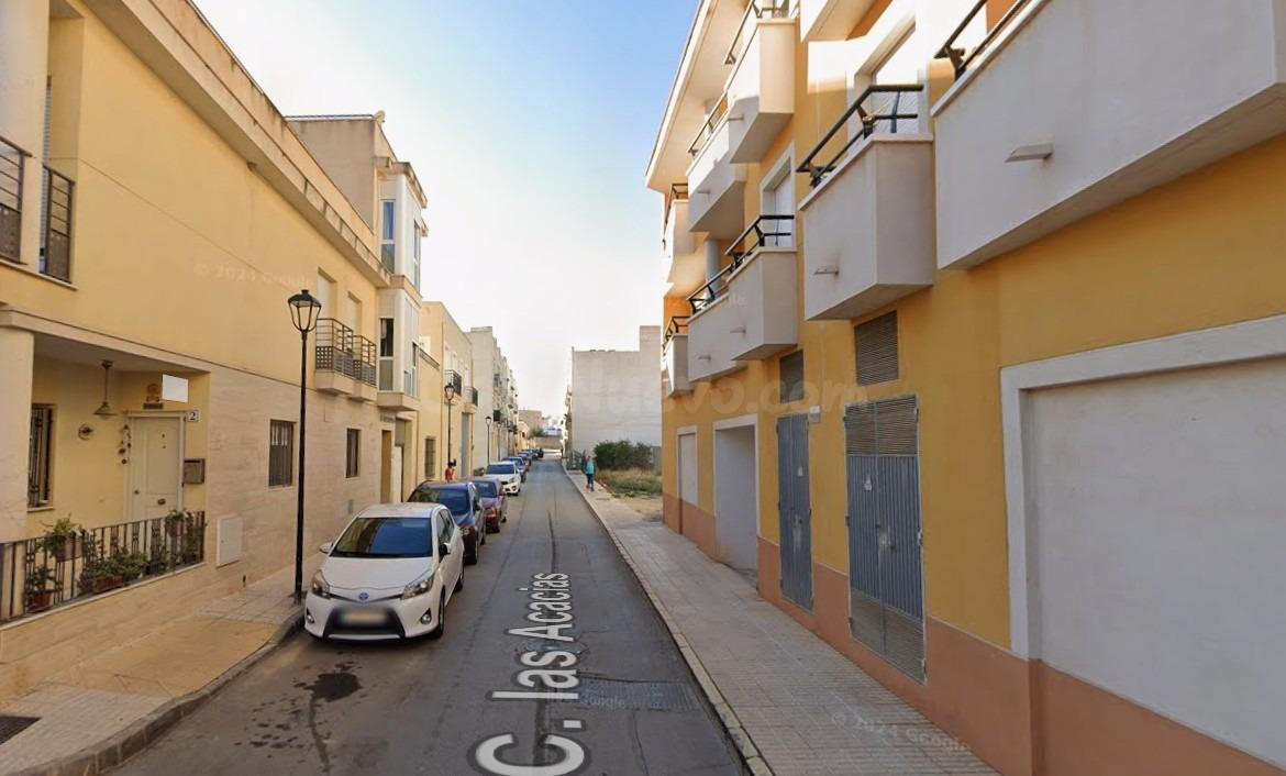Se vende piso OKUPA en (Las) Turre (Almería) - foto 2