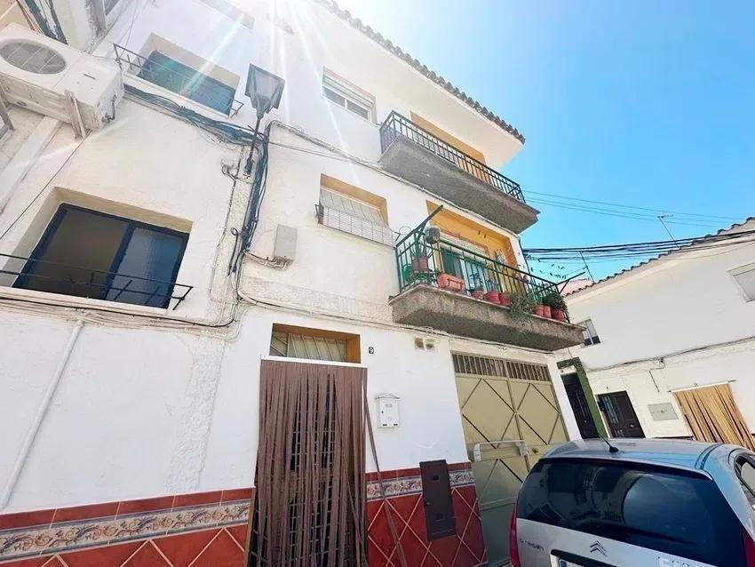 SE VENDE piso OKUPADO en Calle Vicario Nº 9 Vélez-Málaga (Má - foto 3