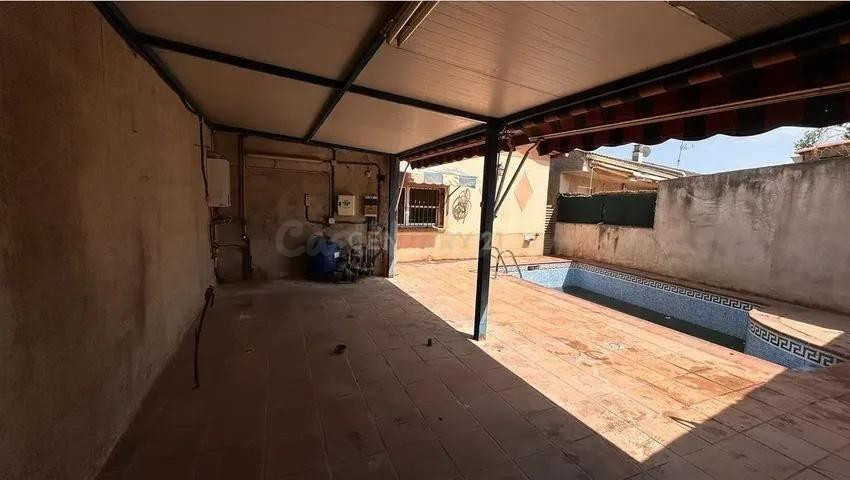 SE VENDE piso OKUPADO en Avenida NTRA SRA MONTSERRAT Nº 29 P - foto 2