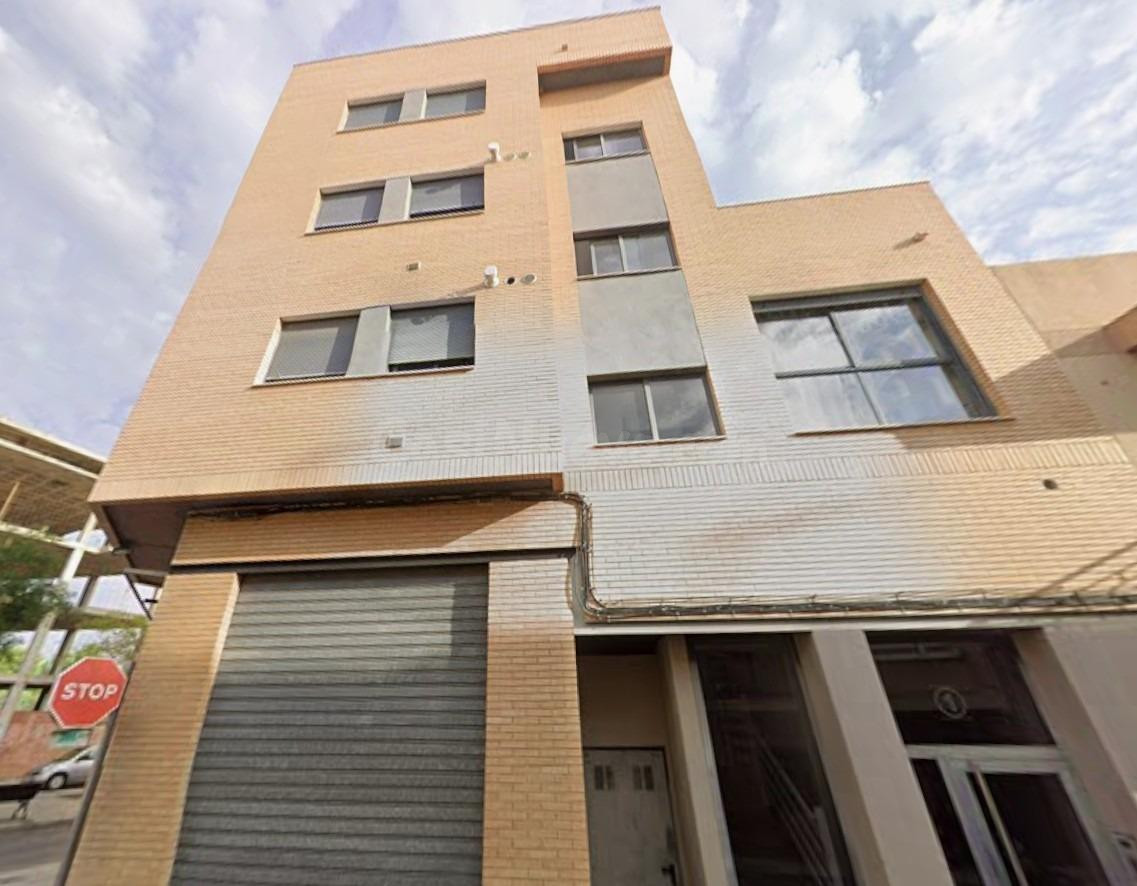 Se vende piso OKUPADO en CL ARQUITECTO GAUDI 1 ED GAUDI CAST