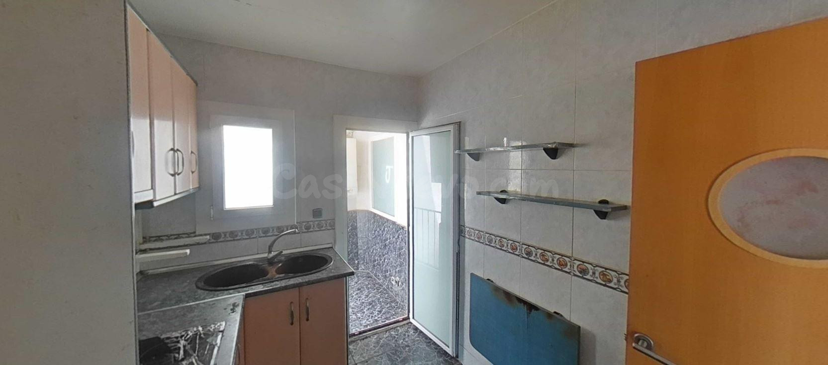 Se vende apartamento okupado, en Olesa de Montserrat - foto 2