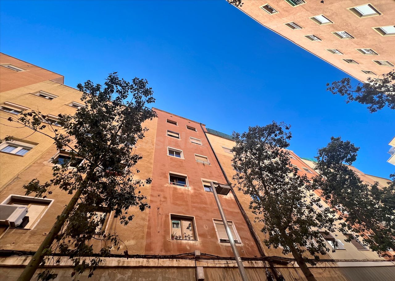 Se vende piso en Cadi 10 de Barcelona, Barcelona.