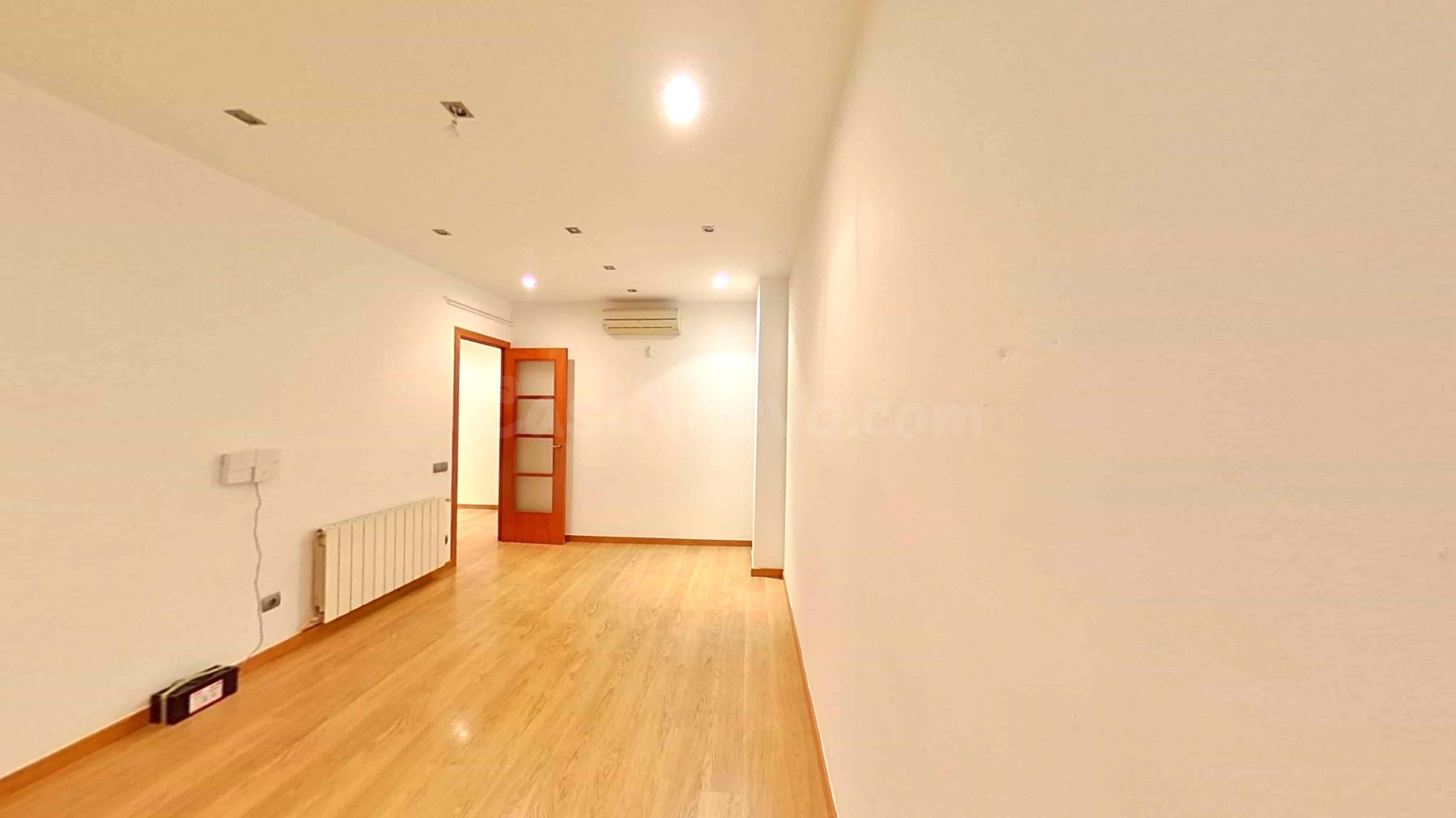 Apartamento 3 habitaciones 67m² en venta - El Poblenou - foto 2
