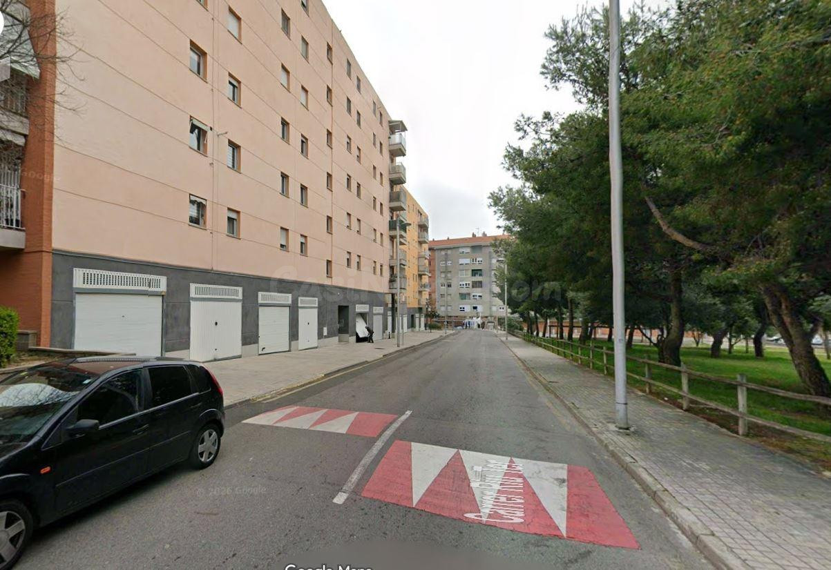 Se vende Piso OKUPADO en Calle Calle Riu Ter Nº 13 Tarragona - foto 5