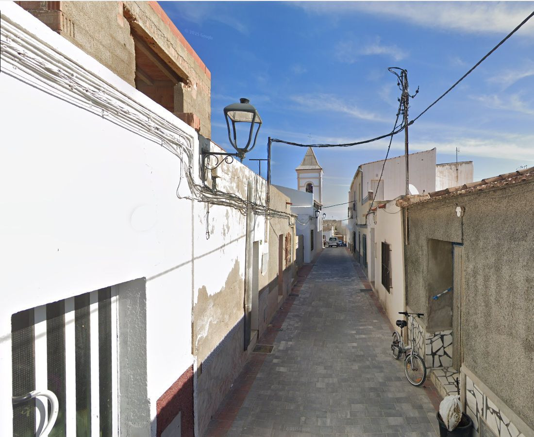 Adosado 88m² en venta - Los gallardos centro - foto 3