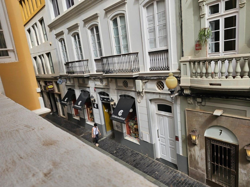Dúplex comercial en venta en Triana – Calle Arena nº 6