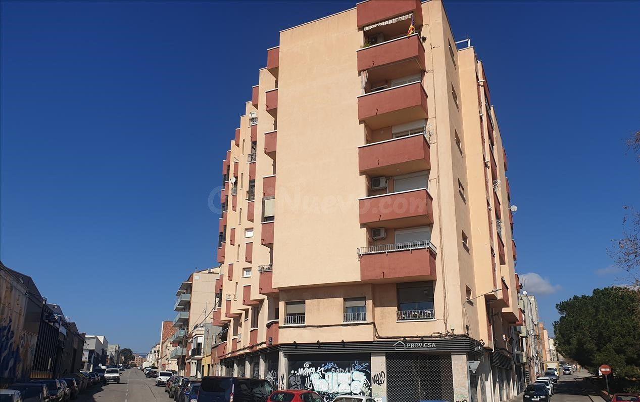 LOCAL OKUPADO EN VENTA SITUADO EN TERRASSA, Barcelona.