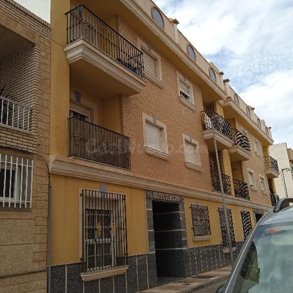 SE VENDE PISO OKUPADO EN CALLE JULIO ROMERO ROQUETAS DE MAR  - foto 2