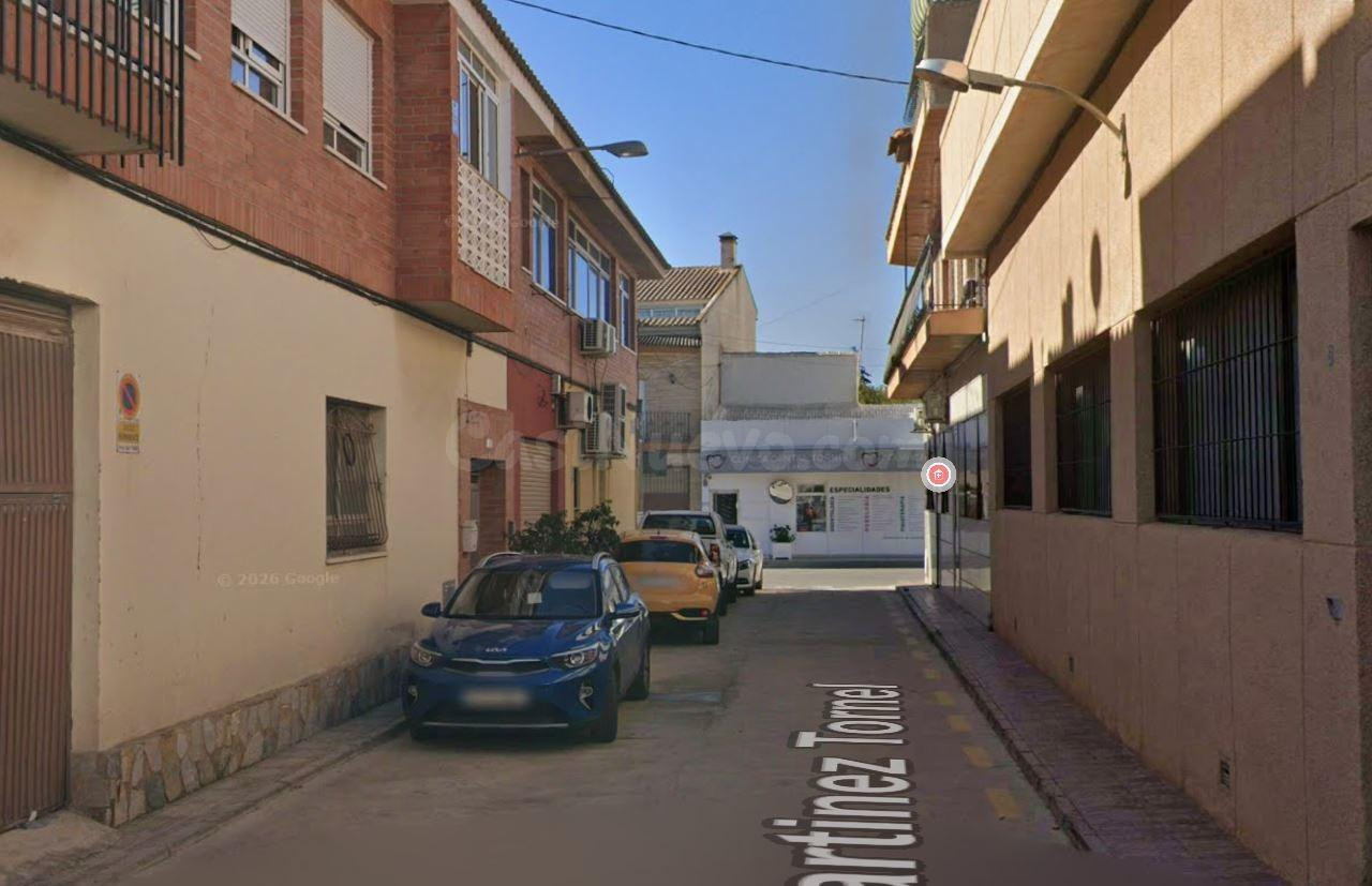 SE VENDE PISO OKUPADO EN Calle MARTINEZ TORNEL Nº 2 Murcia ( - foto 3